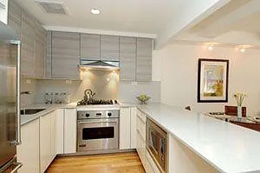 Rented by (Legacy) Metropolitan Property Grp.