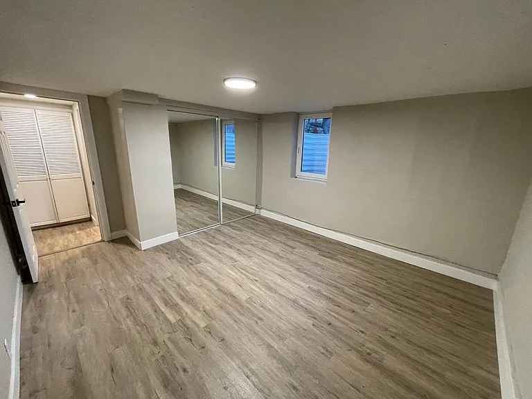 4546 W Dakota Ave — Photo 9