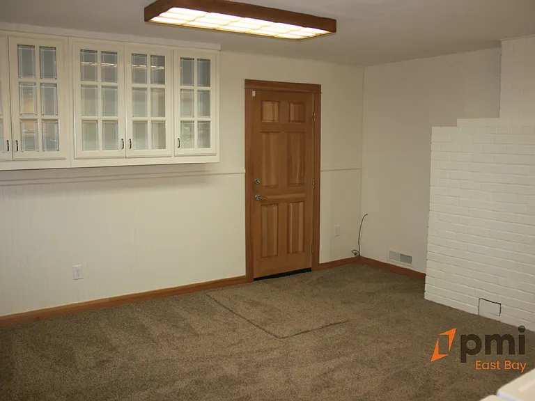 2307 Collins Ave — Photo 9