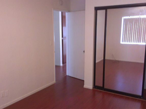 3rd image of 13901 Lemoli Ave APT 3