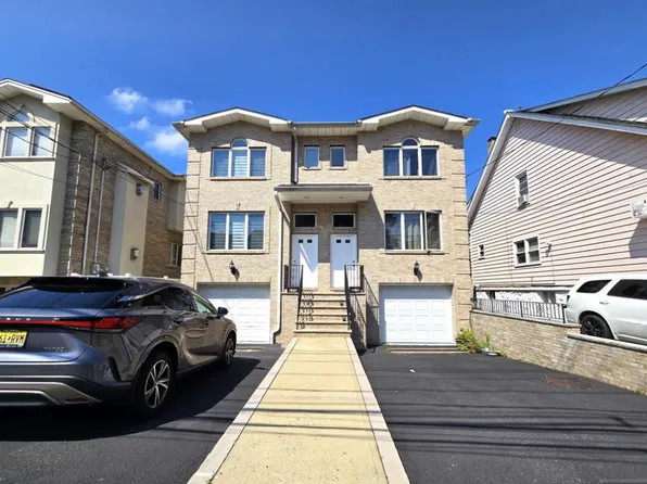 233 Warren Avenue image 1 of 10