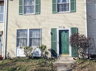 5840 Rock Forest Ct, Centreville, VA 20121