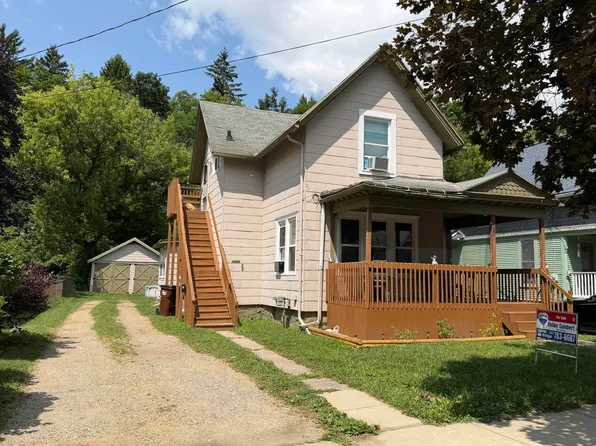 1004 S Jackson St, Jackson, MI 49203