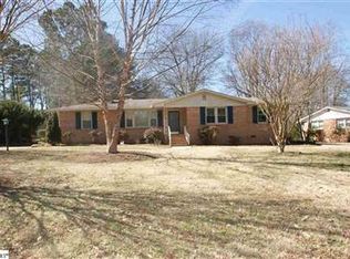 3 Sedgefield Dr, Greenville, SC 29615