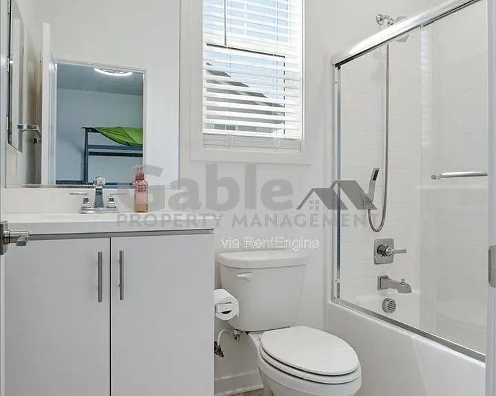 17952 Spire Ct — Photo 24