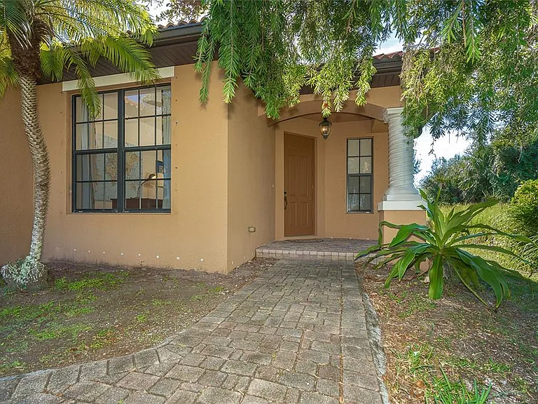 431 Albatross Rd — Photo 3