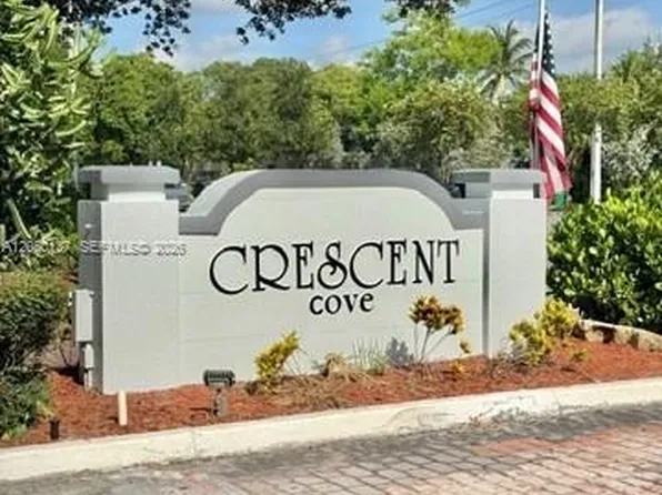 8345 Coral Lake Mnr, Pompano Beach, FL