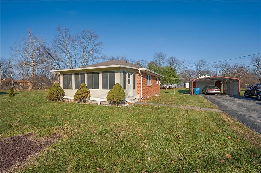 5430 W Mooresville Rd photo 1