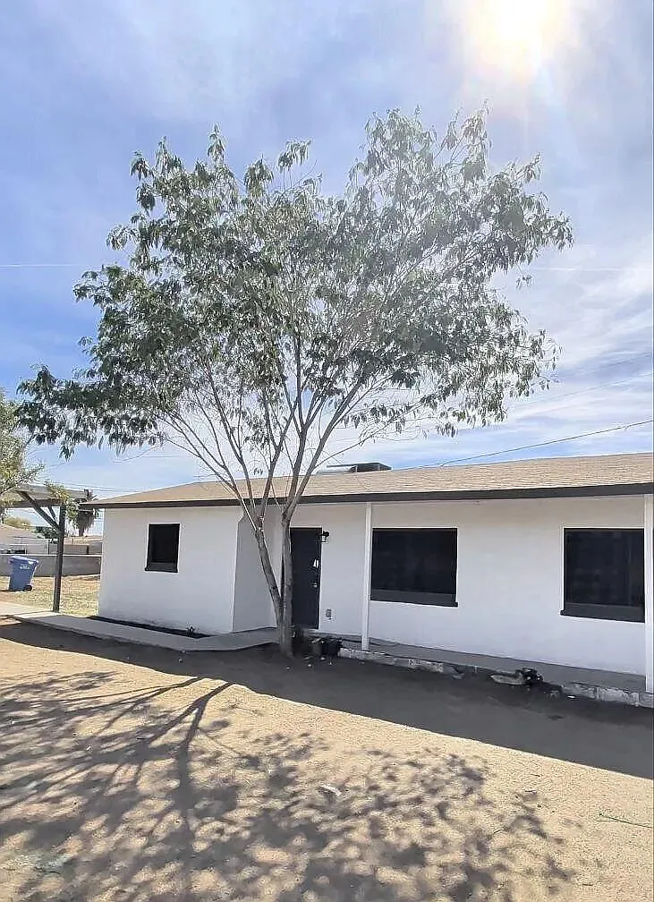 4 bed, 1312 sqft, $1,468 — Photo 1