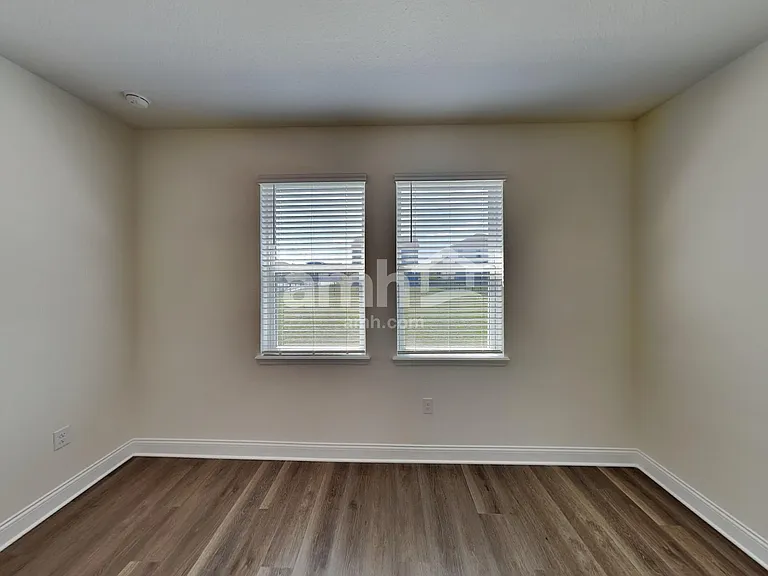 3739 Center Cove Ln — Photo 14