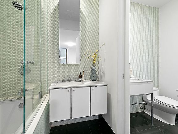 5th image of 25 Broad St APT 5I
