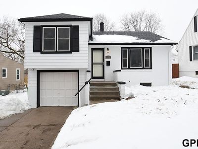 2304 Clay St, Bellevue, NE, 68005