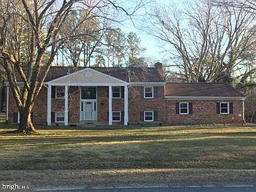 8001 Stillbrooke Rd photo 1