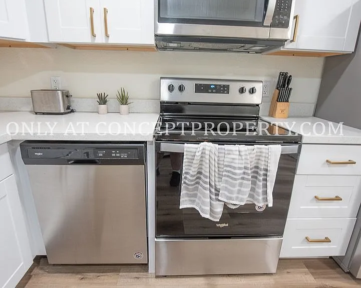285 E Whitlock Ave — Photo 36