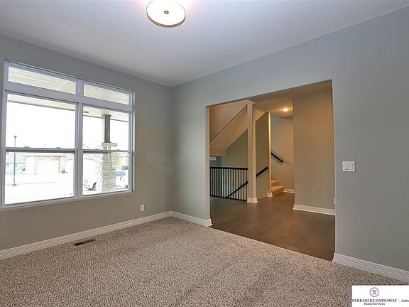 5th image of 12206 Longshore Ave