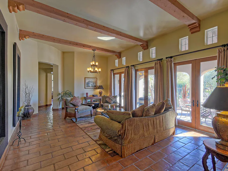 8890 E Flathorn Dr — Photo 3