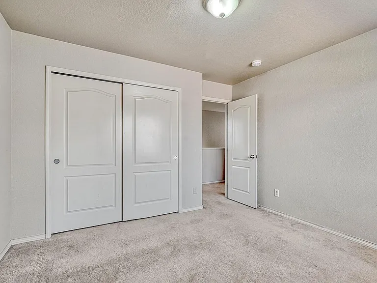 6442 Silverwind Cir — Photo 22