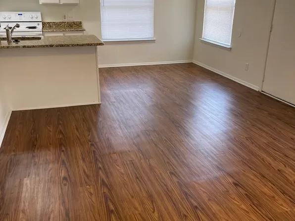 3208 Matthews Dr, Richland Hills, TX 76118