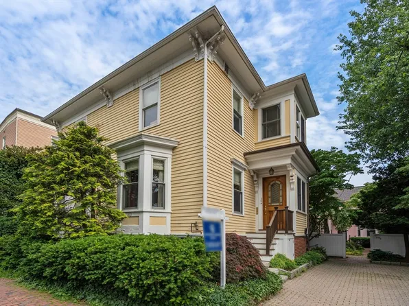 30 Shepard St Unit 30, Cambridge, MA 02138