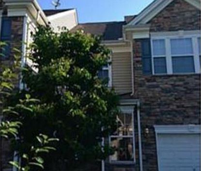 1st image of 24 Barr Ln #31D
