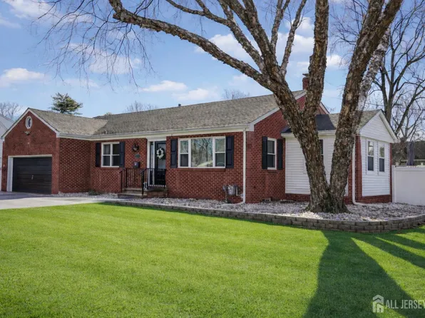 704 Huff Ave, Manville, NJ 08835