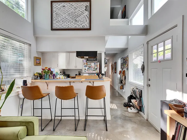 3208 Merrie Lynn Ave #B — Photo 5