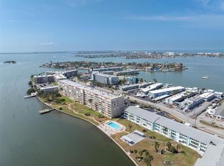 1847 Shore Dr S APT 203, South Pasadena, FL 33707