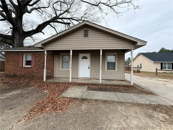 1015 Abrams St, Fayetteville, NC 28311