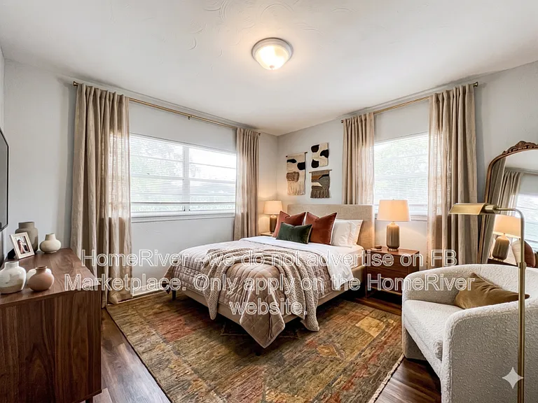 4523 Dolphin Dr — Photo 5