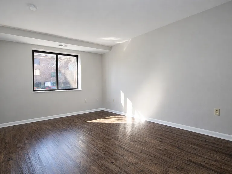 1 Bed/1 Bath (Unit 62)