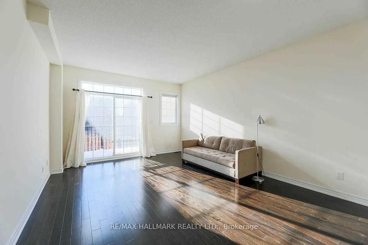 4 bed, $3,350 — Photo 2