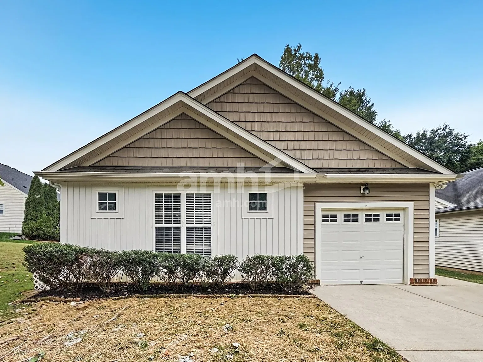 3 bed, 2.0 bath, 1344 sqft, $1,855 — Photo 1