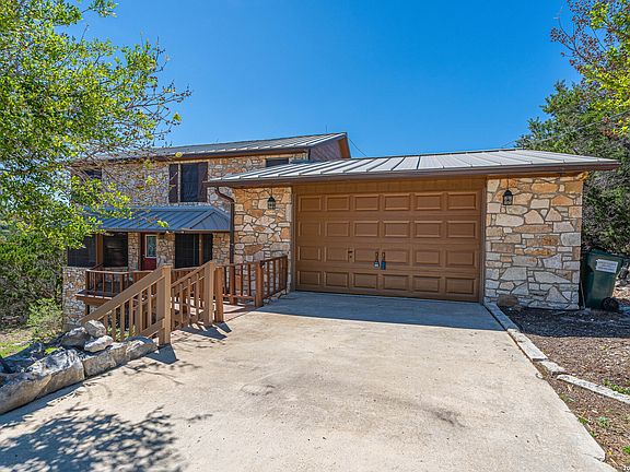 4th image of 194 NW Hills Dr