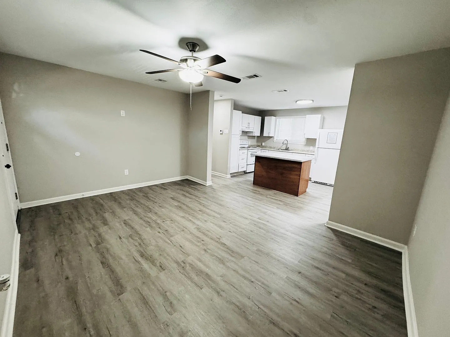 7440 Bomer Drive (2 Bed/1 Bath) — Photo 4