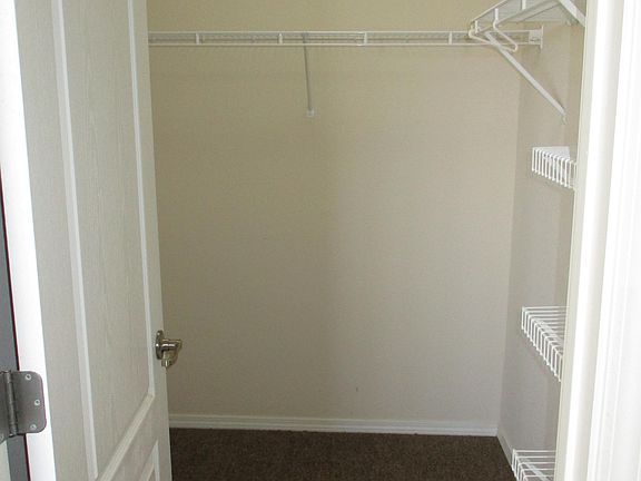 4th image of 2432 Violeta Cir SE