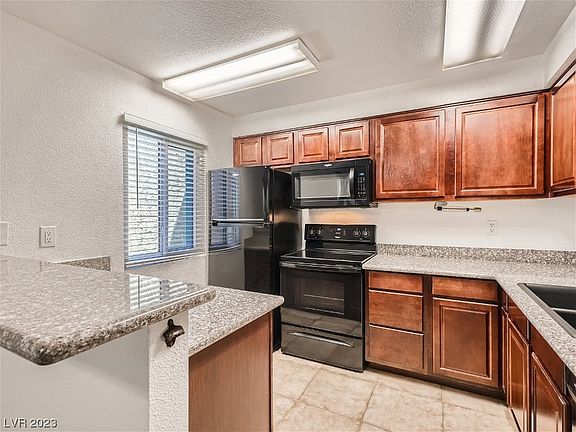 4th image of 5281 River Glen Dr Unit 216