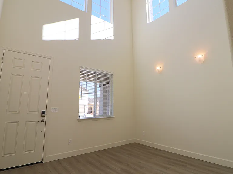 6735 Lunar Descent Dr — Photo 9