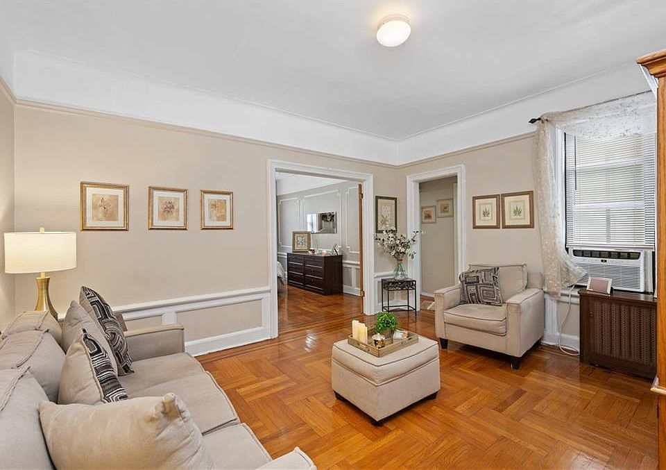 1st image of 325 Marine Ave APT C3