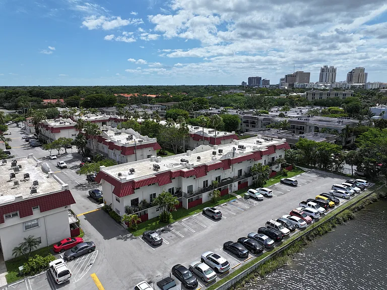 6707 N Kendall Dr #116 — Photo 16