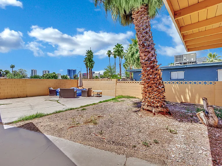 1304 Rexford Pl — Photo 6