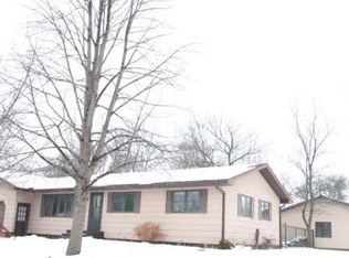 122 4th St N, Brownton, MN 55312