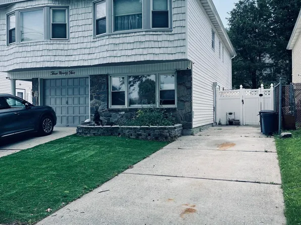395 Woolley Ave, Staten Island, NY 10314