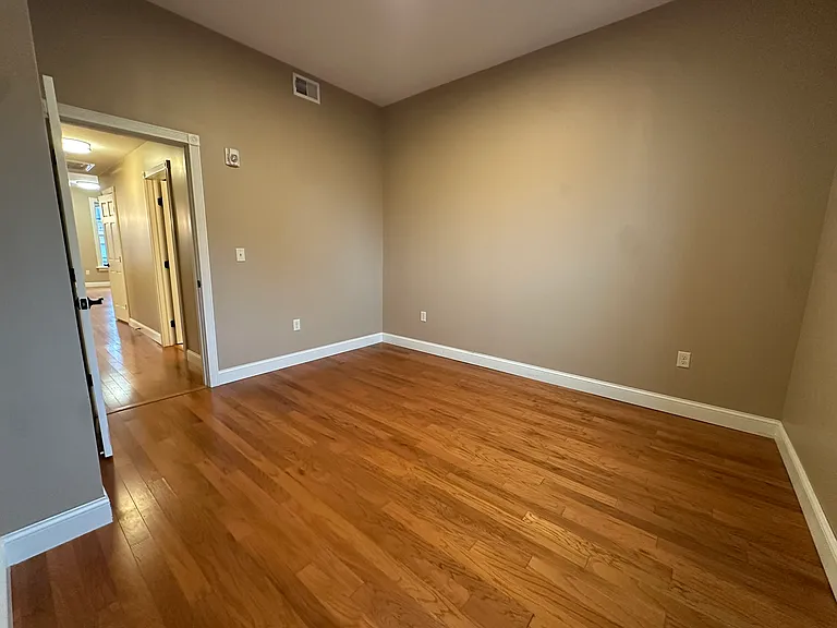 104 N Aurora St #2N — Photo 11