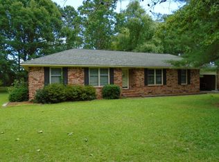 1476 Heritage Dr, Manning, SC 29102