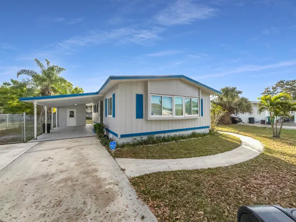 409 Coconut Ave E, Port Saint Lucie, FL 34952