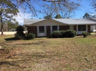 249 Lamar St, Samson, AL 36477