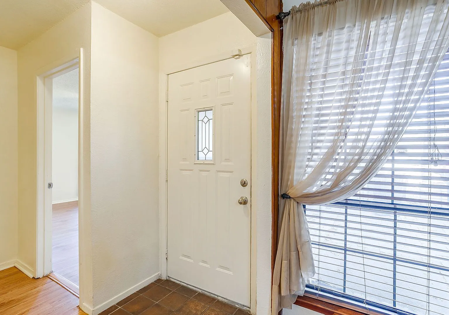 Great Location in West Fort Worth- Ready for new tenant. One side of duplex- 76116 — Photo 4