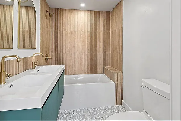 Rented by Reavis | media 17