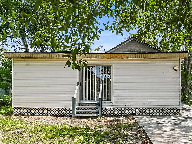 914 Allison St — Photo 16