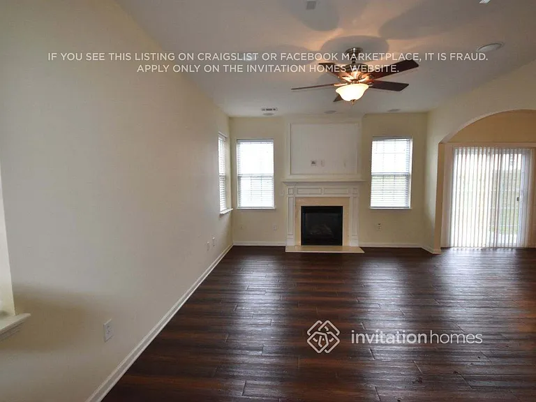 532 Knothole Ln — Photo 2